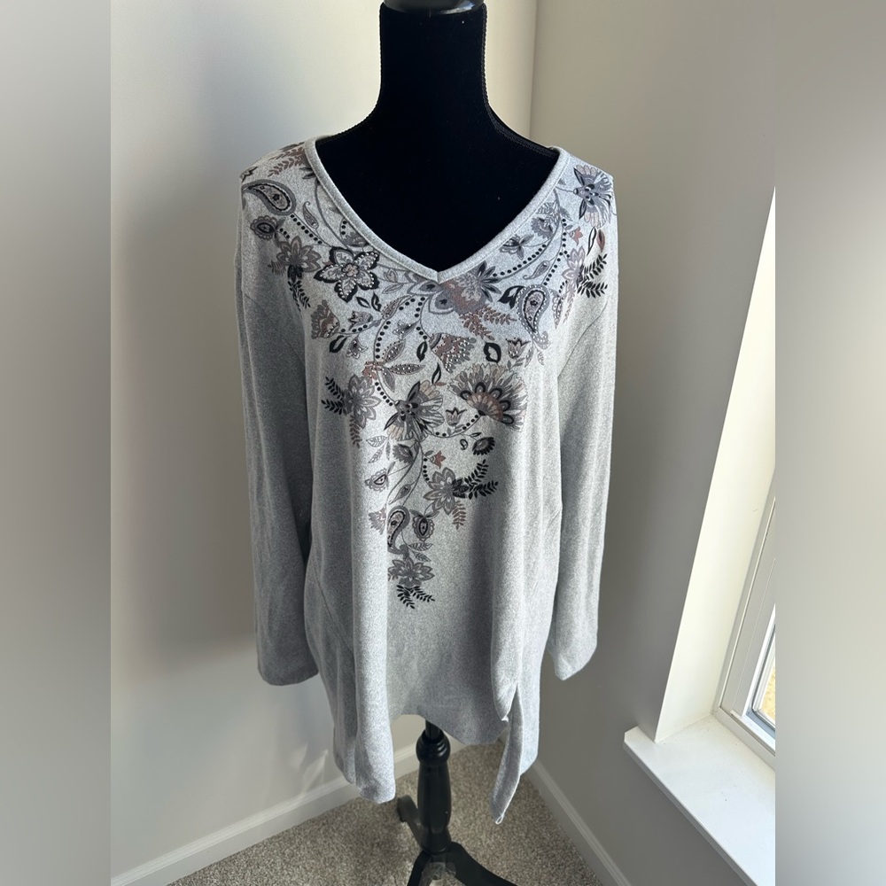 Women’s One World Gray Sweater Knit V-Neck Long Sleeve Tunic - Picture 2 of 4